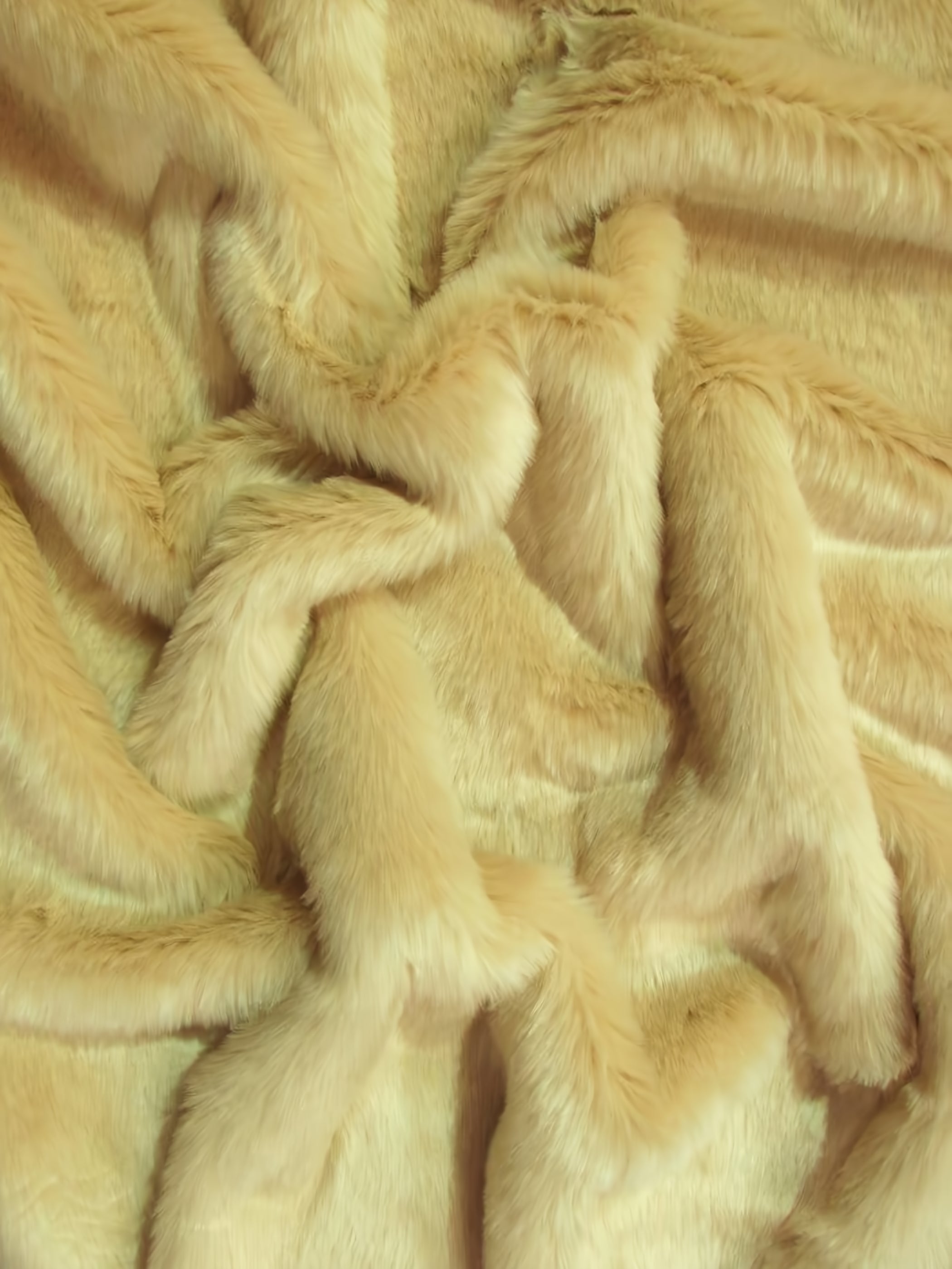 Luxury Faux Fur Fabric Blonde Short Shag Faux Fur Fabric By The Yard