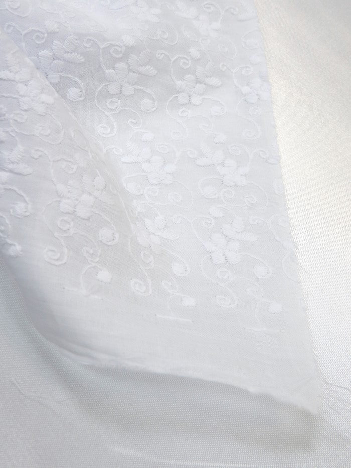 Daisy Flower Lace Fabric - White