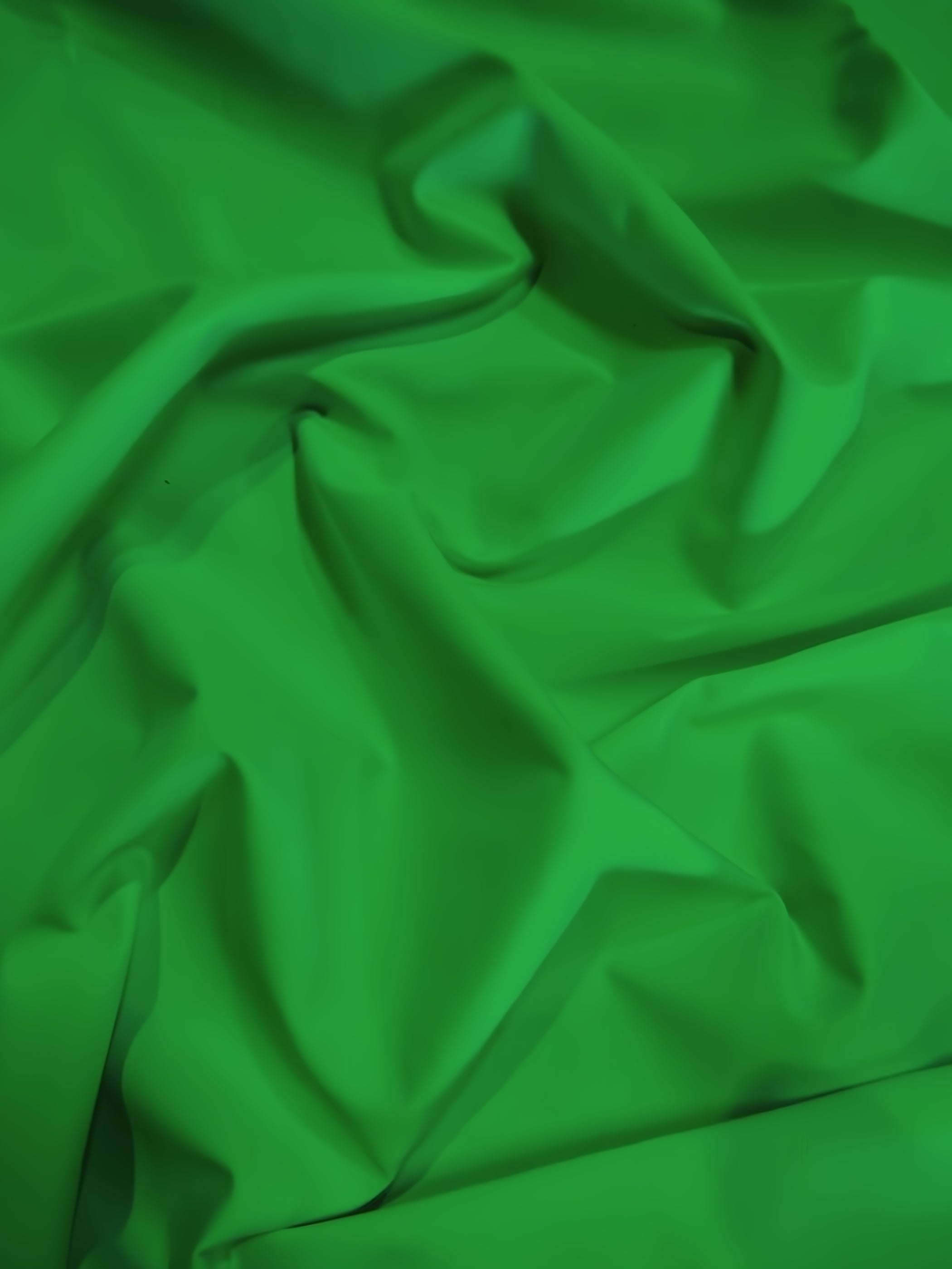 Solid Reversible Formal Poly Cotton Twill Fabric / Kelly Green / Sold By The Yard