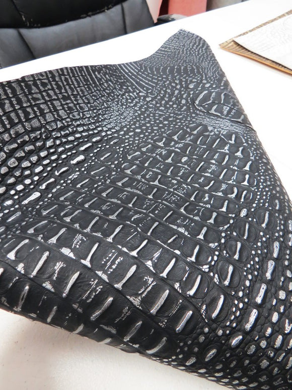 Black/Silver Metallic Caiman Gator Vinyl / 30 Yard Roll